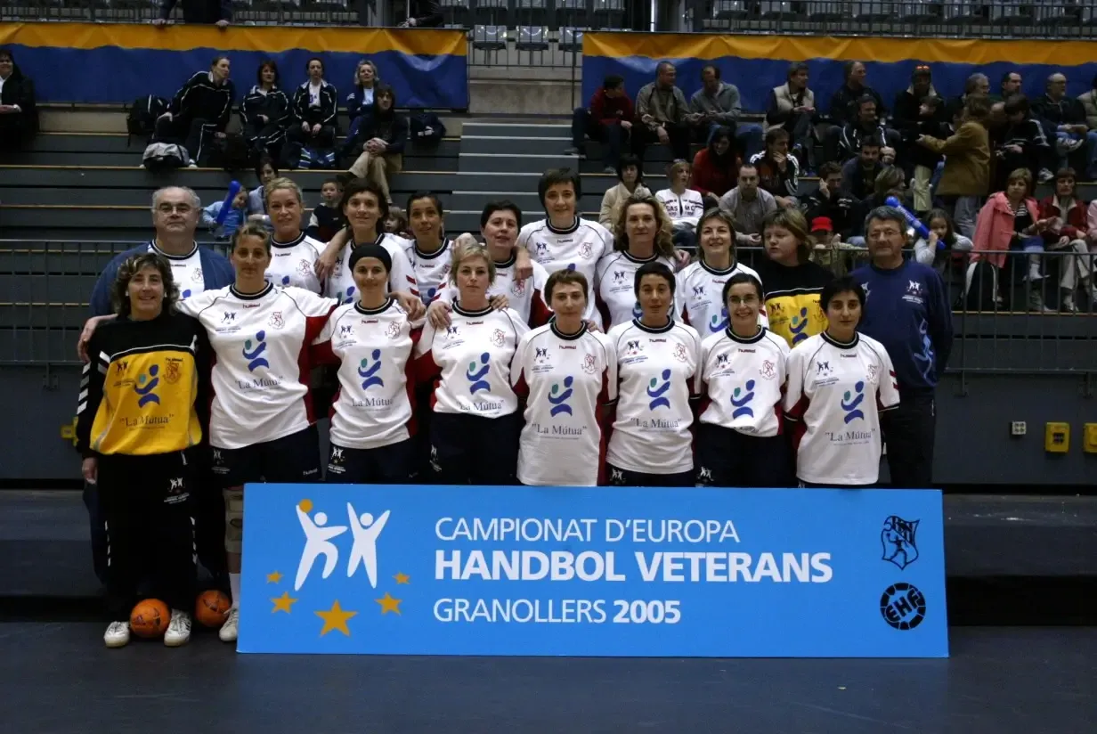 L’equip de veteranes del Club durant el campionat d’Europa de Màsters de 2005